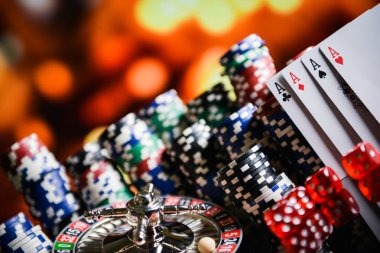 sinaga4d Capsa Banting table with live players and card display