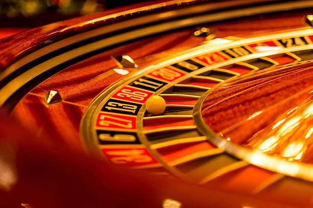 sinaga4d Top Trend Gaming dashboard showing live sports, esports, and casino games